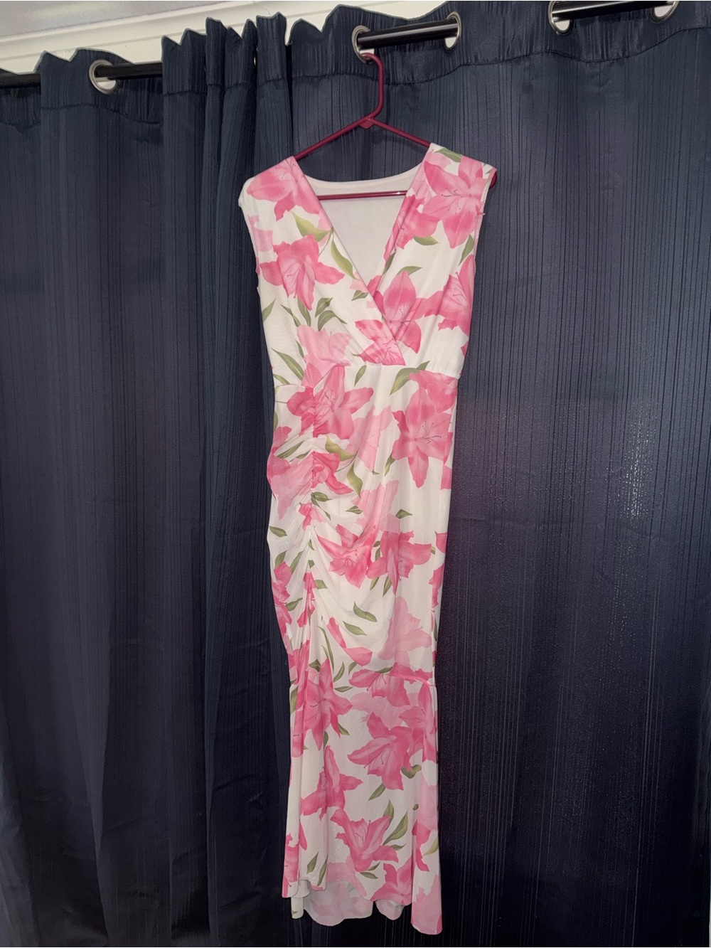 Floral Pink V-Neck Maxi Dress